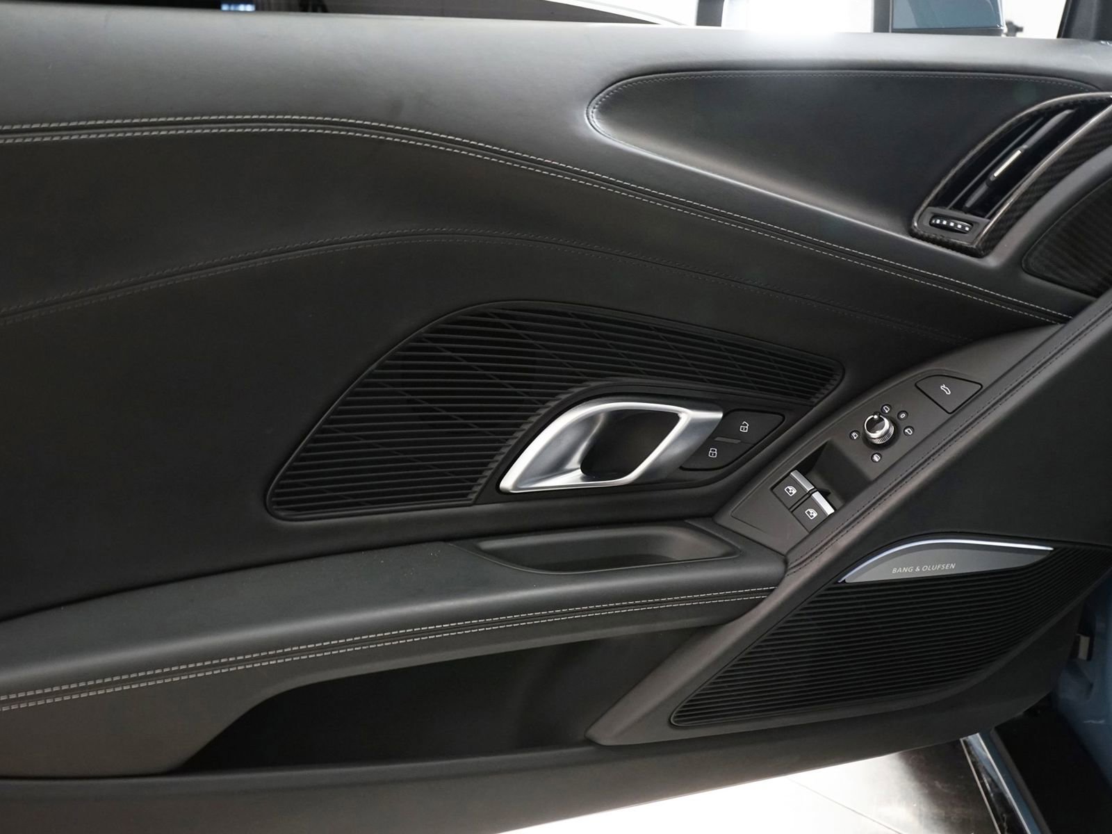 Used 2020 Audi R8 V10 image 11