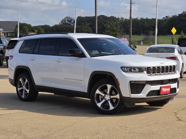 Used 2026 Jeep Grand Cherokee L Limited AWD/4WD image 2