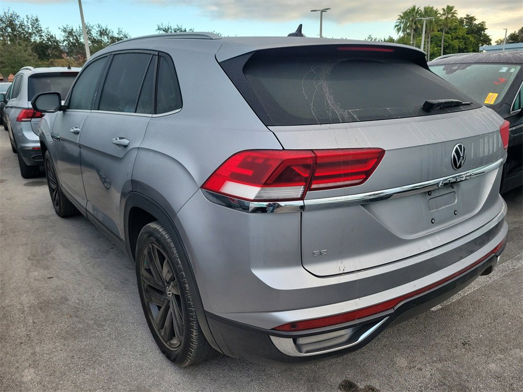Used 2022 Volkswagen Atlas Cross Sport SE image 4