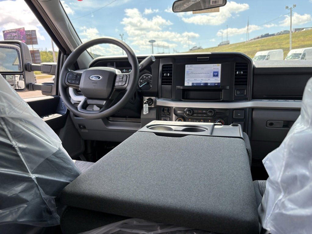 New 2026 Ford F250 XLT image 32