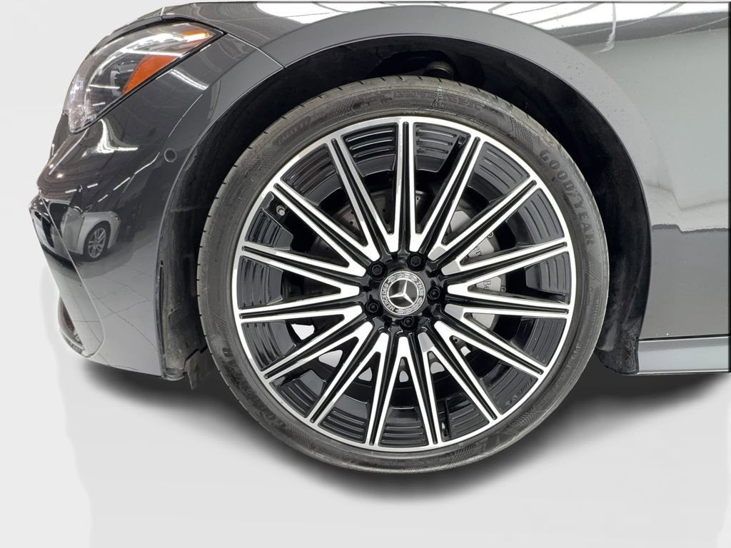 Used 2025 Mercedes-Benz CLE 300 4MATIC Coupe image 13