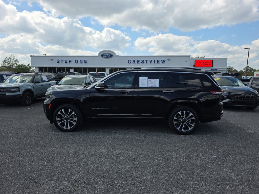 Used 2024 Jeep Grand Cherokee L Overland w/ Trailer Tow Package AWD/4WD image 8