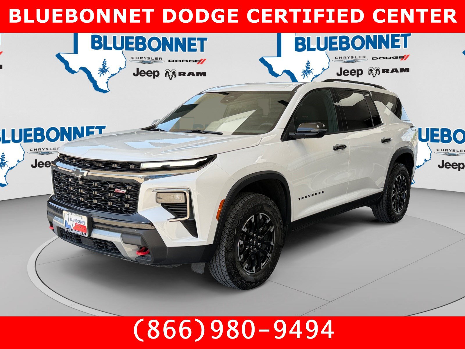 Used 2024 Chevrolet Traverse Z71 AWD/4WD image 1