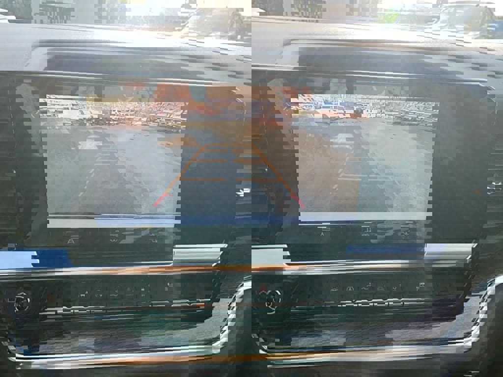 Used 2025 Chevrolet Silverado 1500 LT w/ Convenience Package II image 31