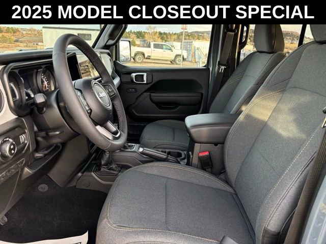 New 2025 Jeep Gladiator Sport AWD/4WD image 10