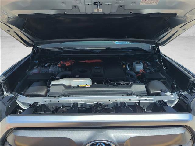 Used 2024 Toyota Tundra Limited AWD/4WD image 21