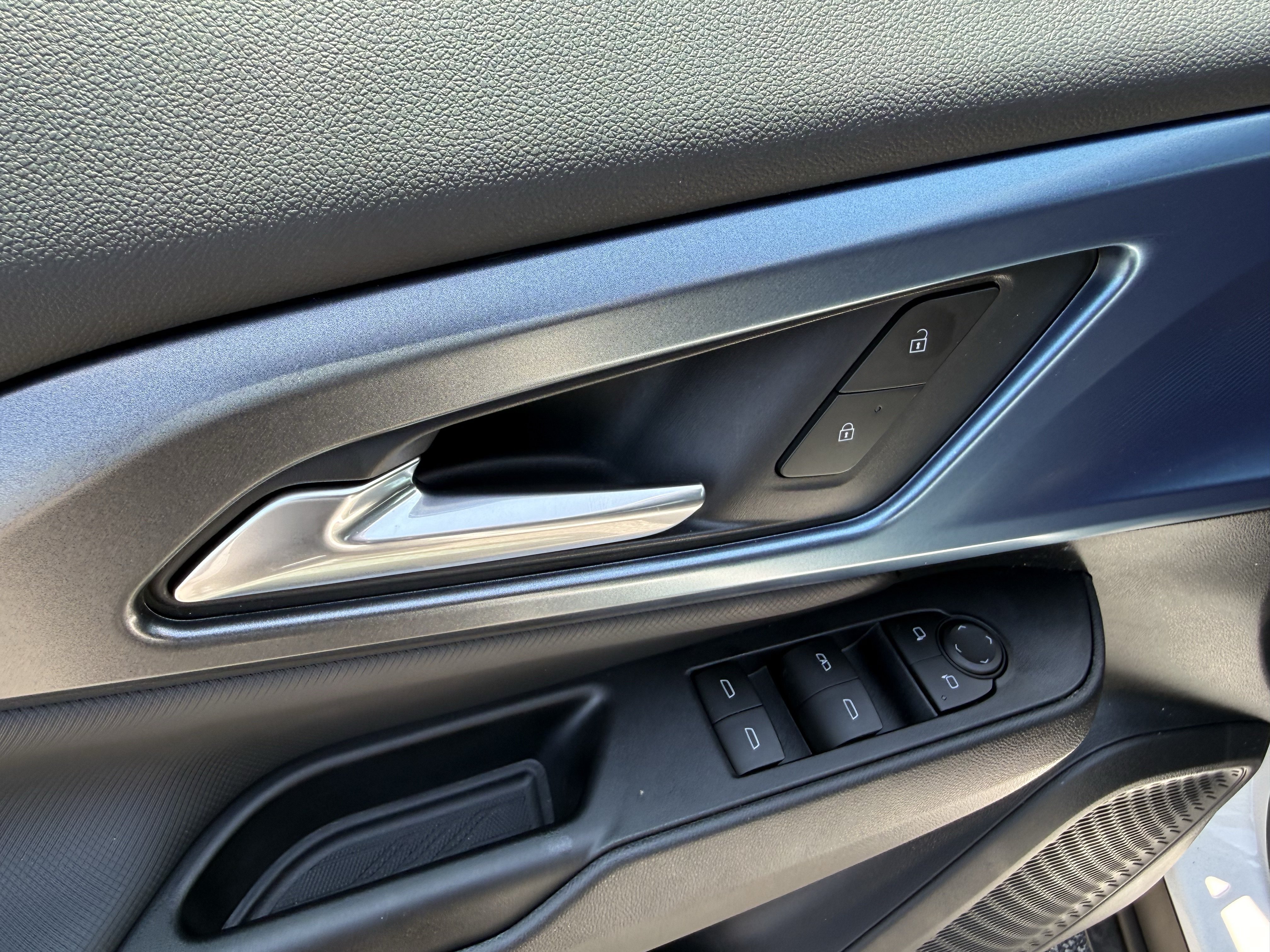 New 2026 Chevrolet Equinox EV LT FWD image 14