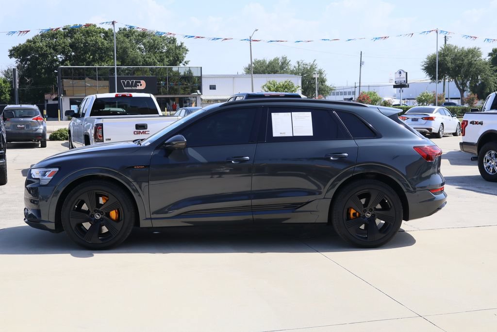Used 2022 Audi e-tron Premium Plus w/ Premium Plus Package AWD/4WD image 6