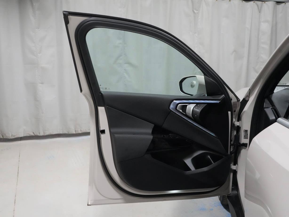 Certified 2026 BMW X3 xDrive30 w/ Premium Package image 24