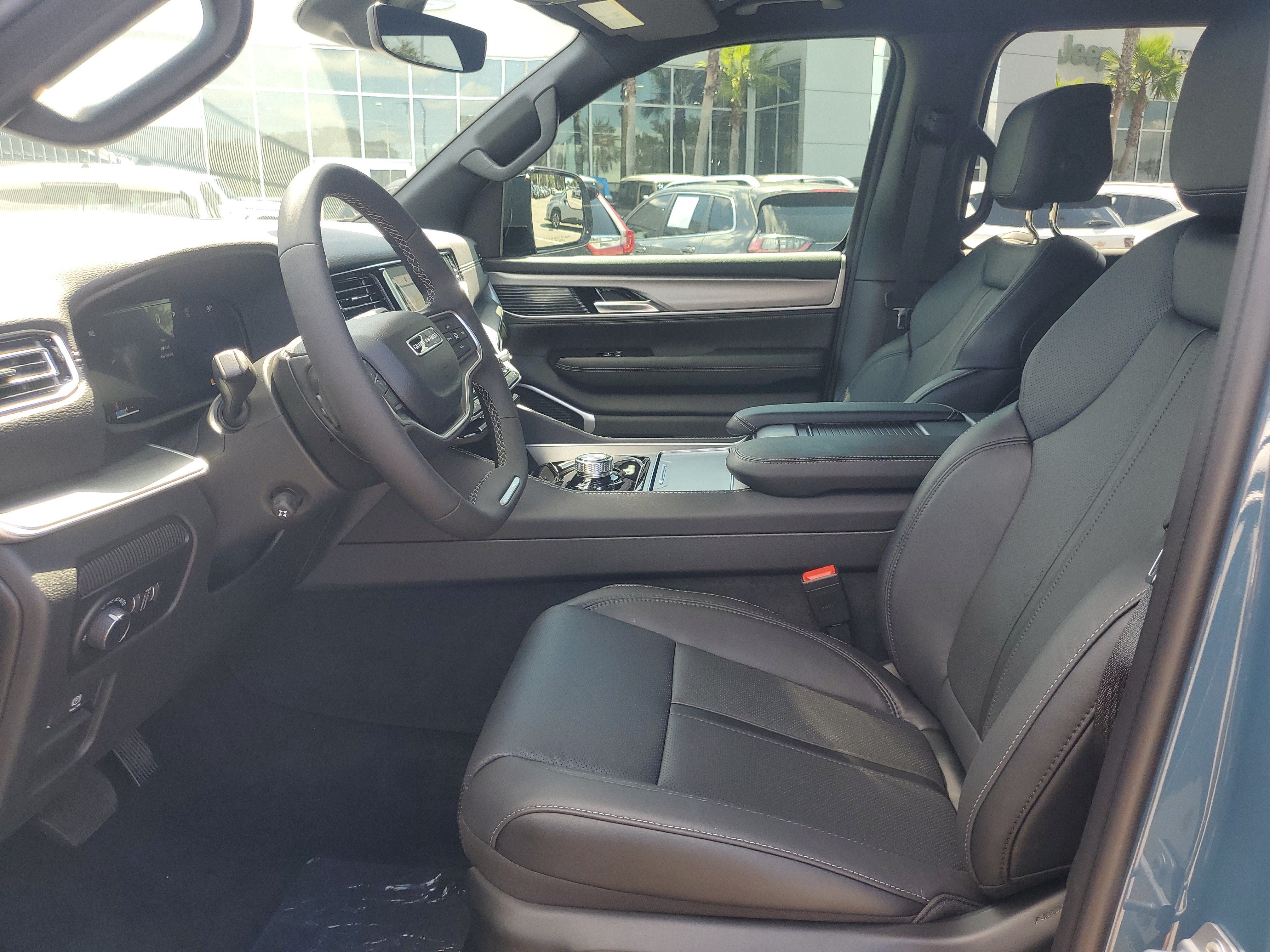 New 2026 Jeep Grand Wagoneer Limited AWD/4WD image 14