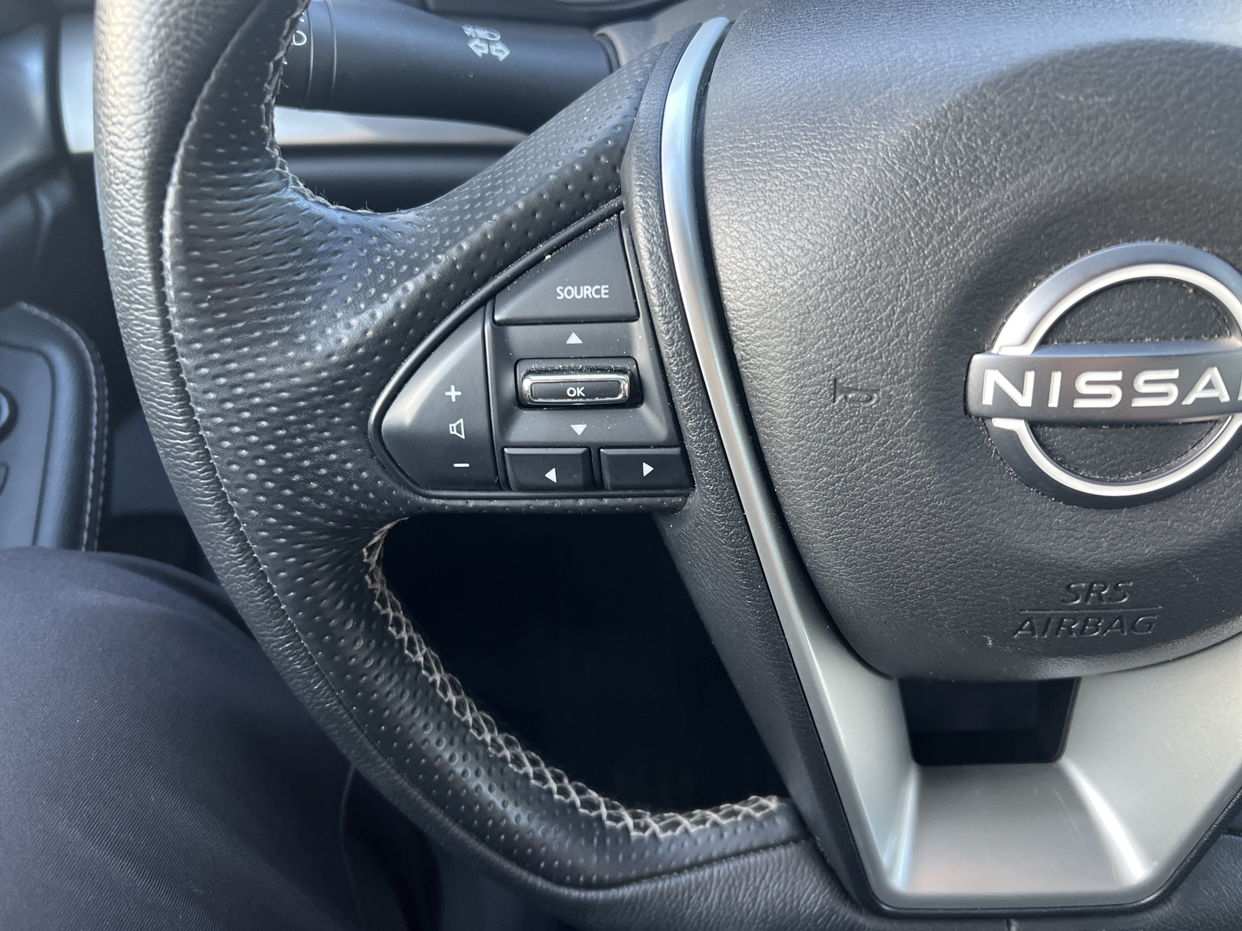 Used 2023 Nissan Maxima SV w/ Floor Mat Group FWD image 16