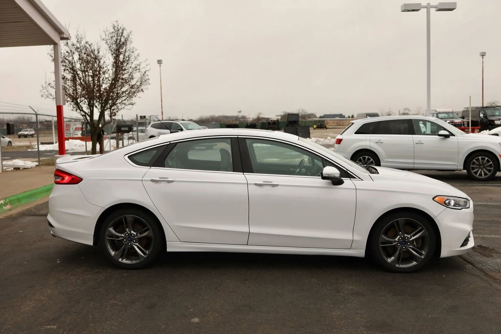 Used 2017 Ford Fusion Sport image 4