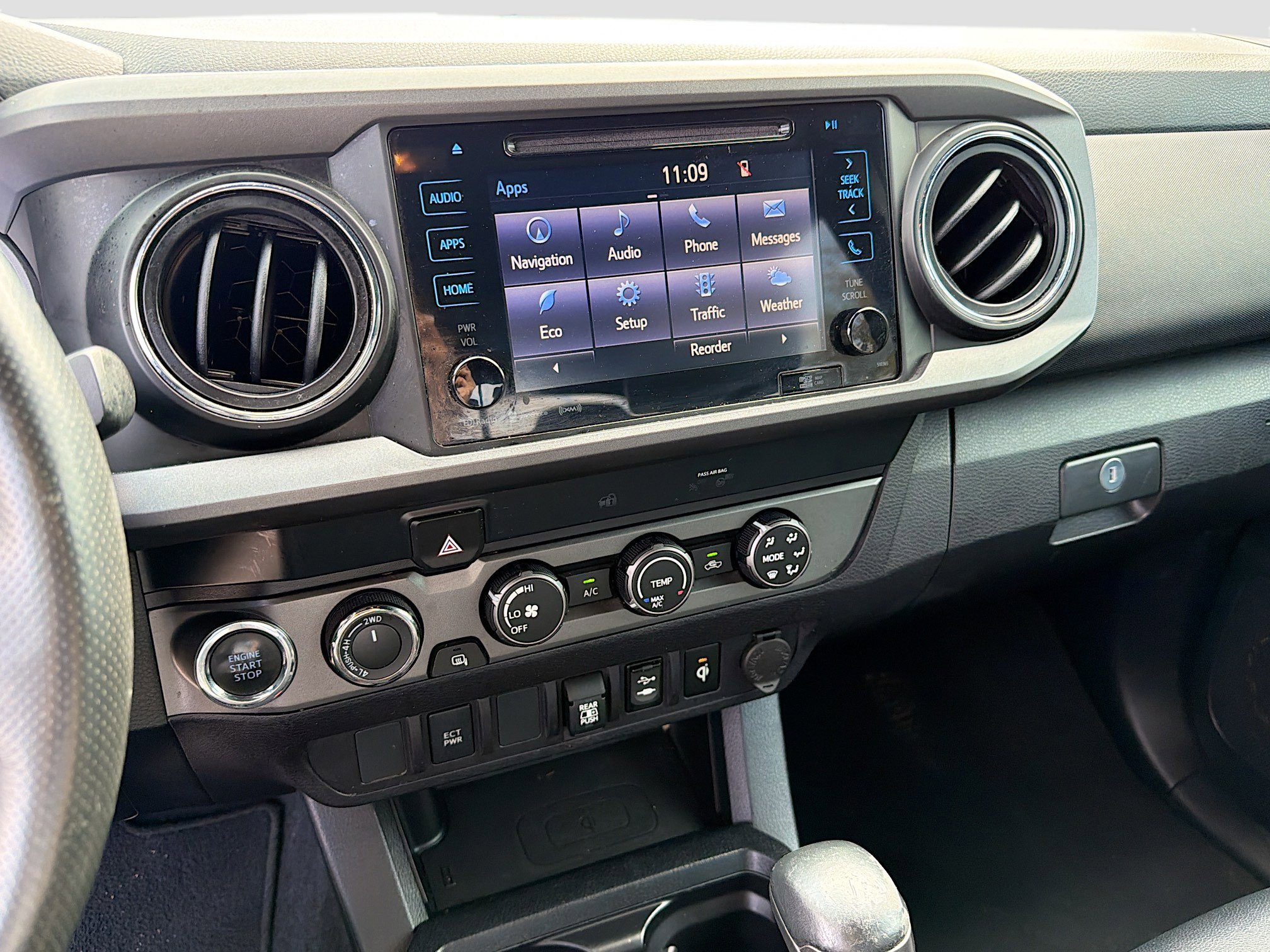 Used 2019 Toyota Tacoma TRD Off-Road AWD/4WD image 26