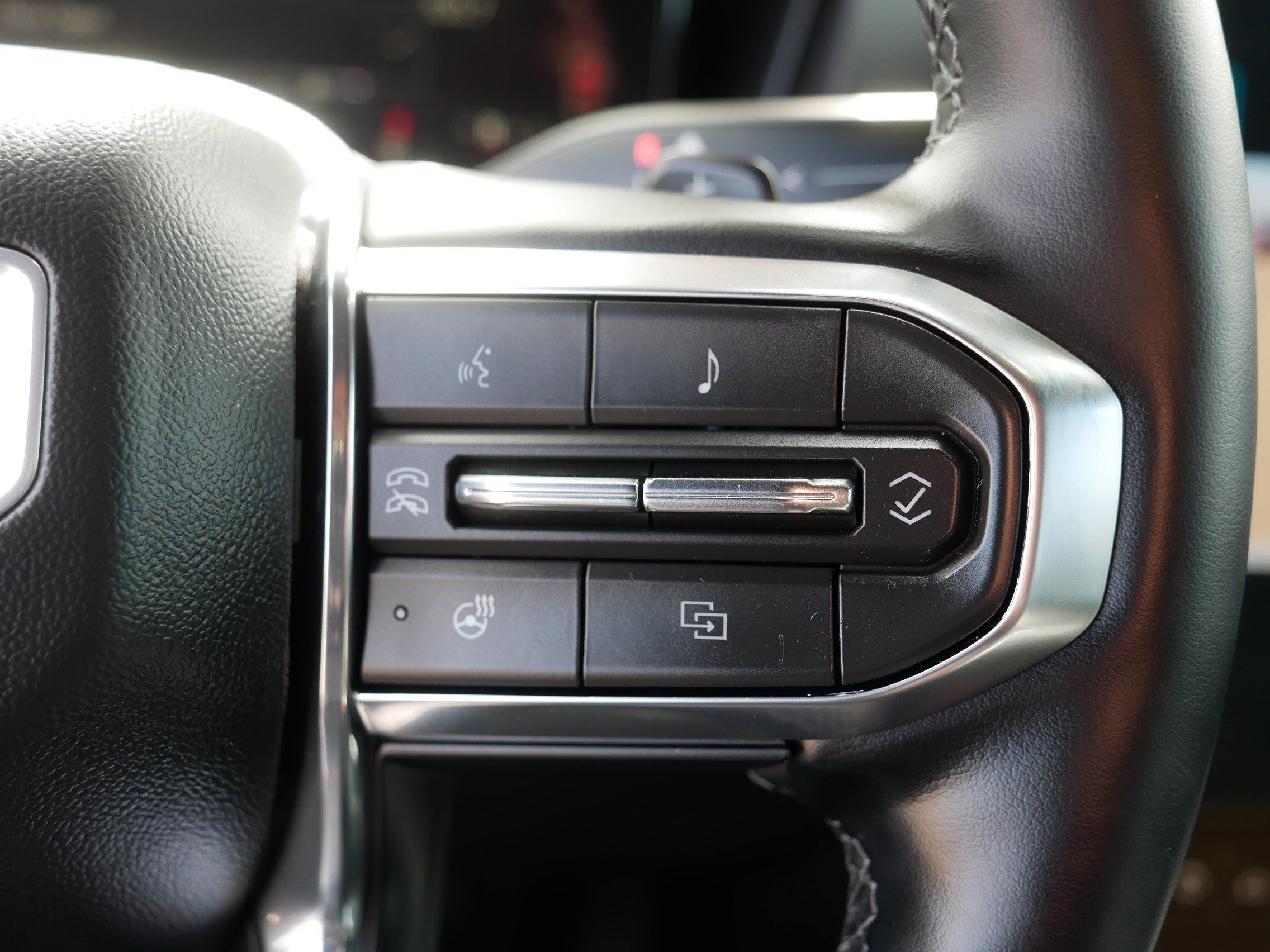 Used 2025 GMC Terrain Elevation AWD/4WD image 29