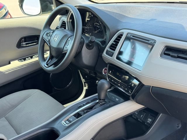 Used 2017 Honda HR-V EX image 9