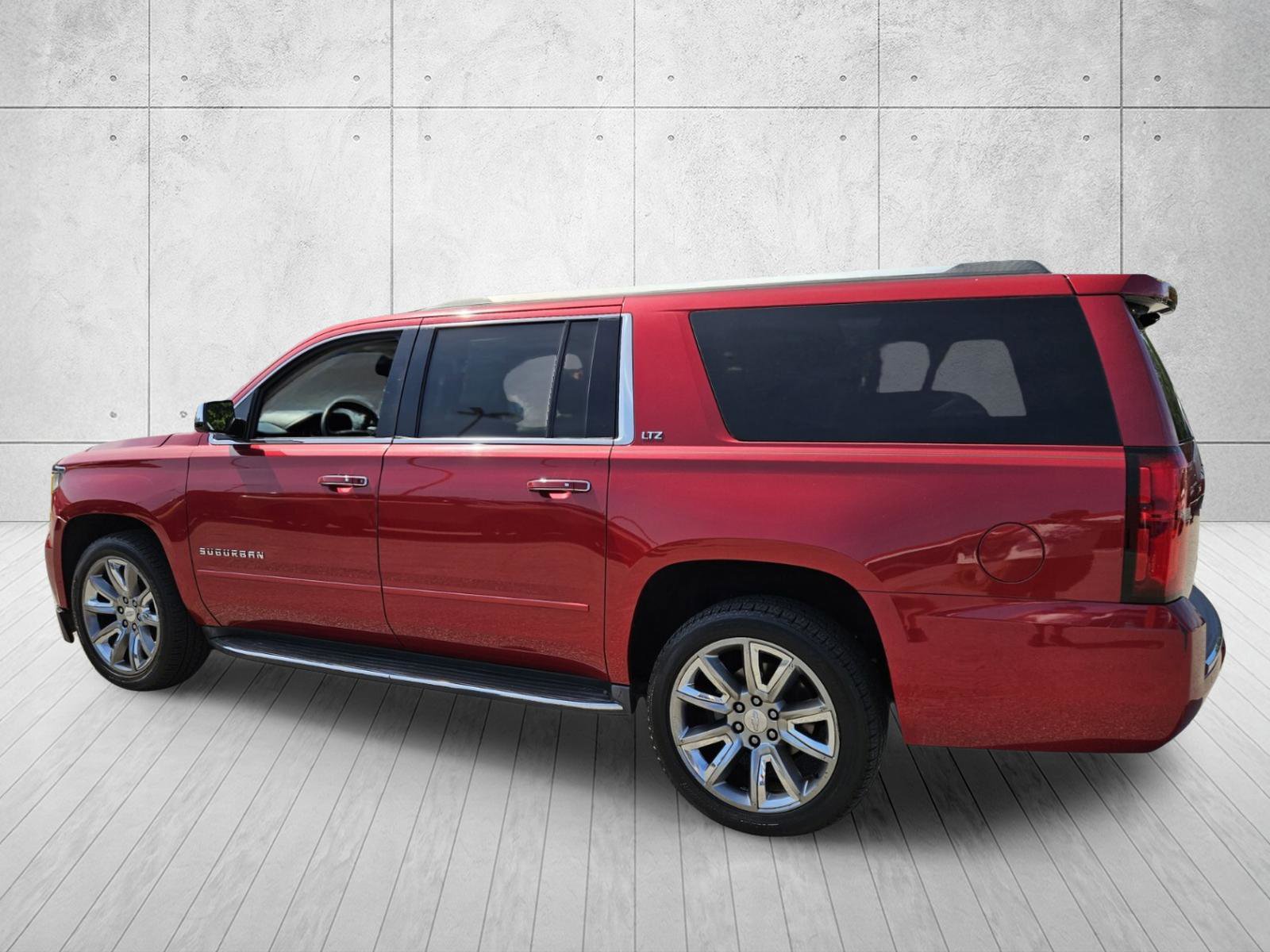 Used 2015 Chevrolet Suburban LTZ AWD/4WD image 5