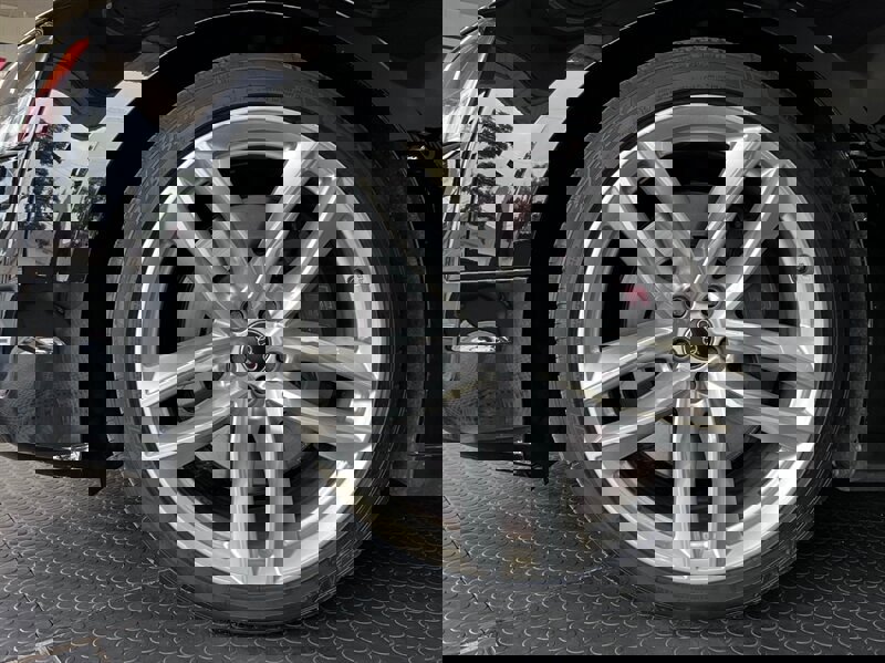 Used 2014 Audi S8 image 11