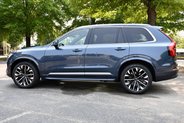 New 2026 Volvo XC90 B6 Plus w/ Protection Package Premier AWD/4WD image 4
