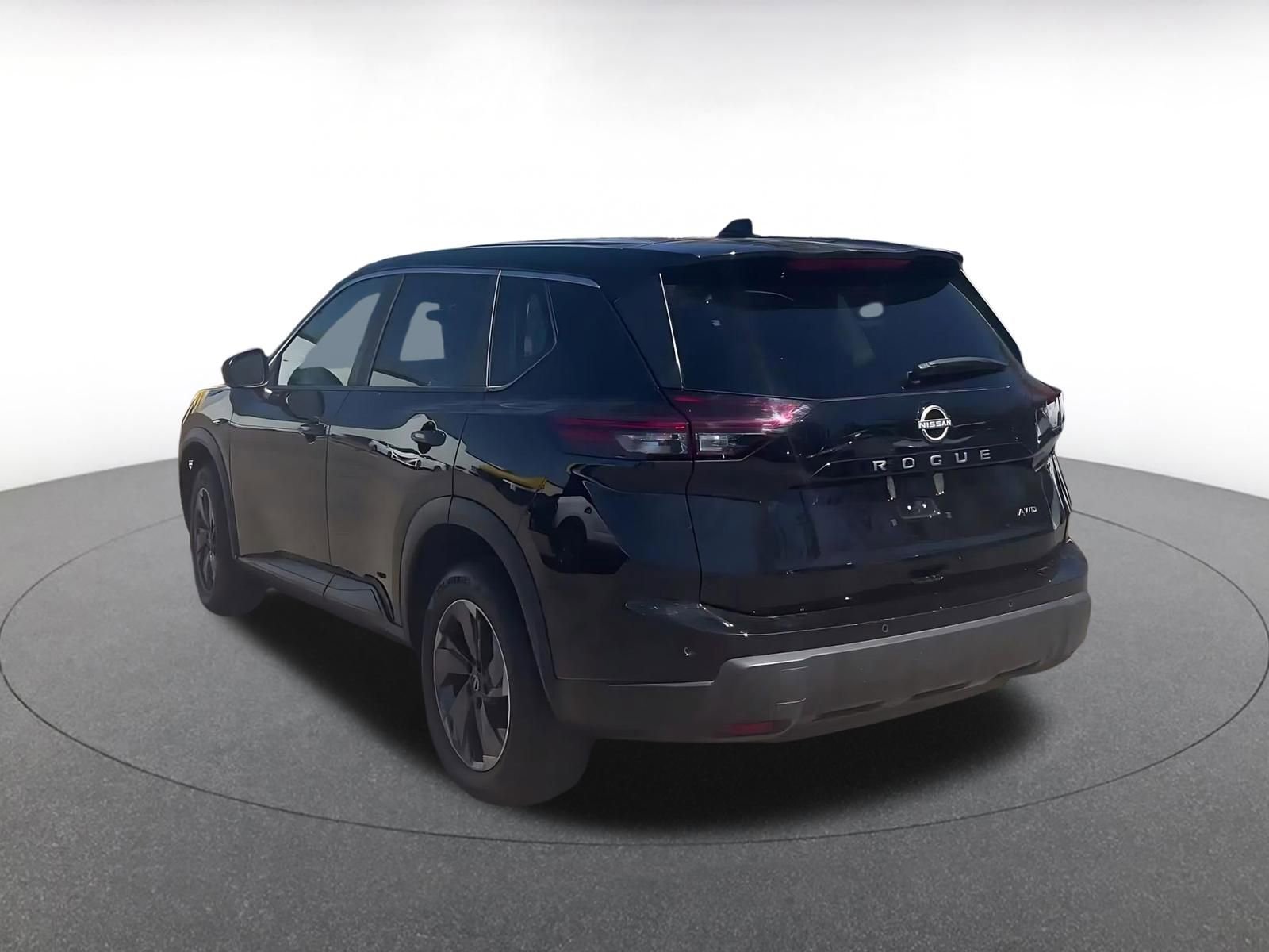 Used 2025 Nissan Rogue SV image 11