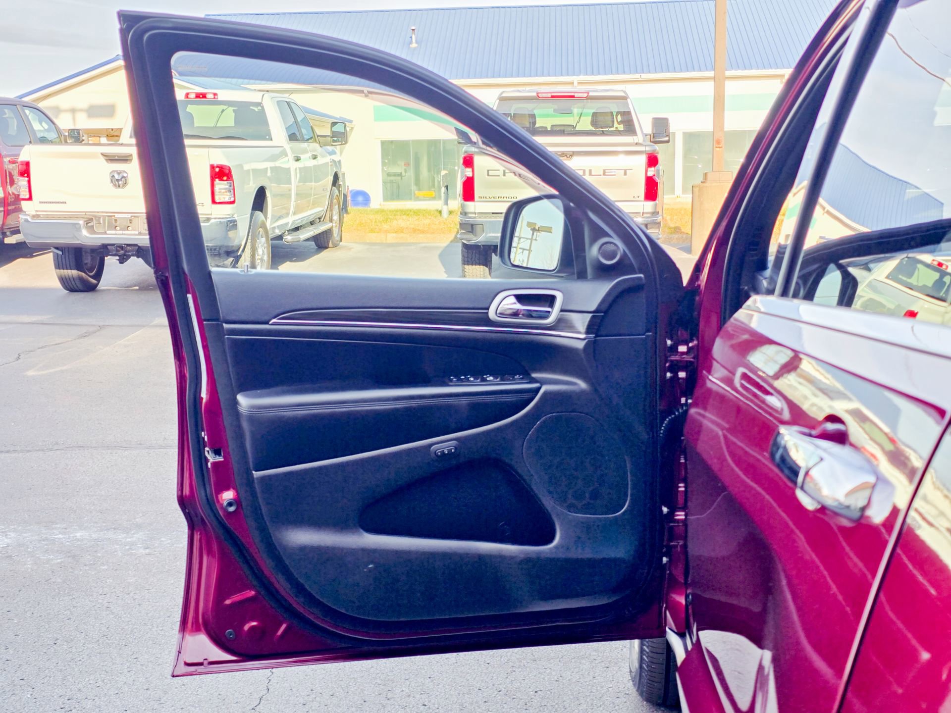 Used 2022 Jeep Grand Cherokee Limited image 27