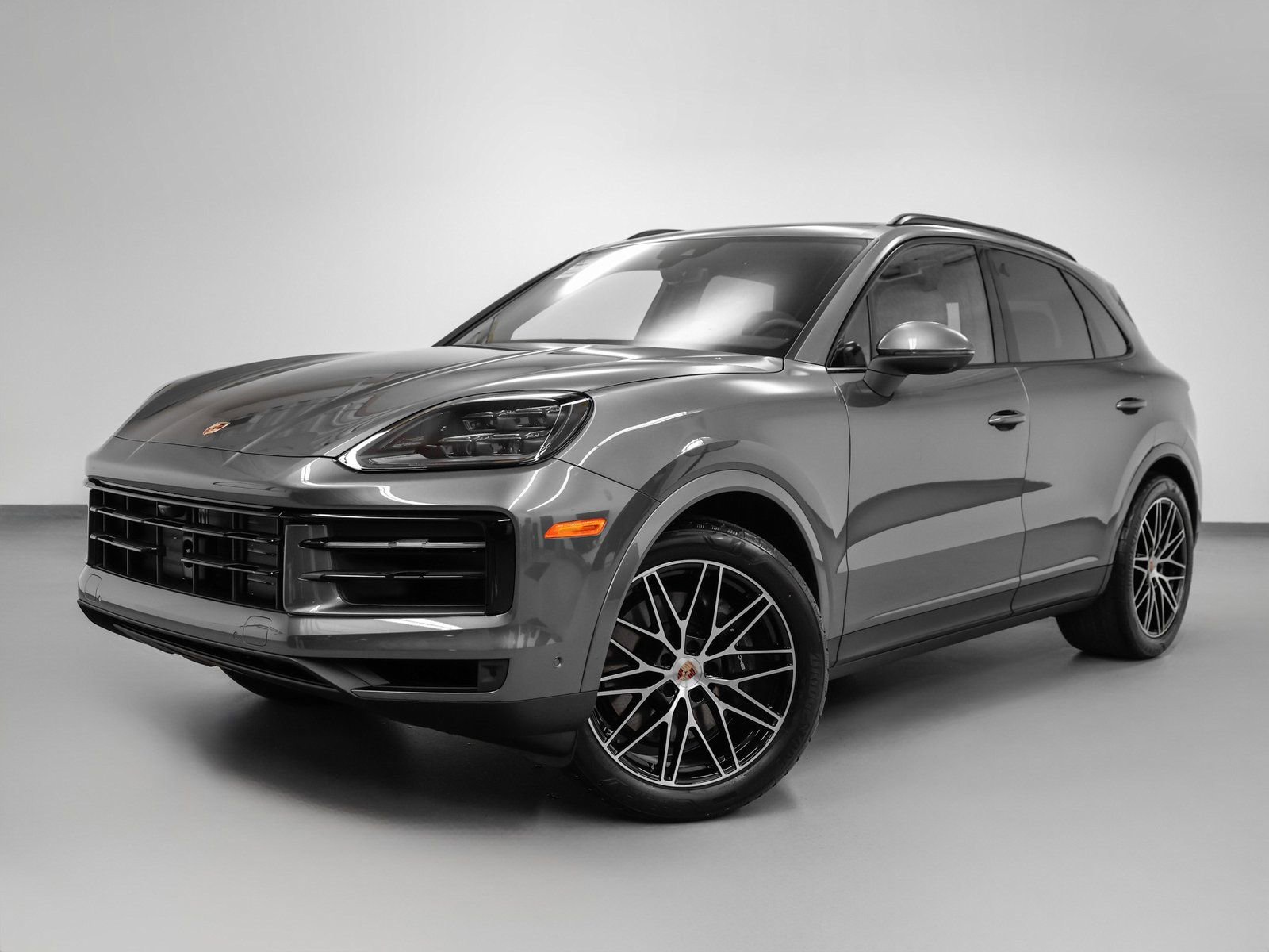 Certified 2025 Porsche Cayenne image 6