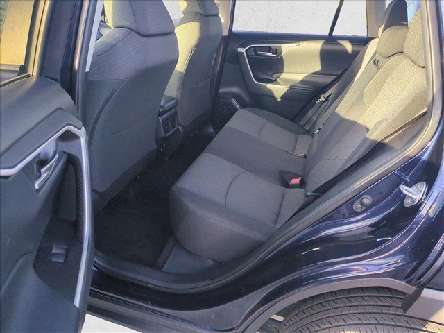 Used 2021 Toyota RAV4 XLE FWD image 18