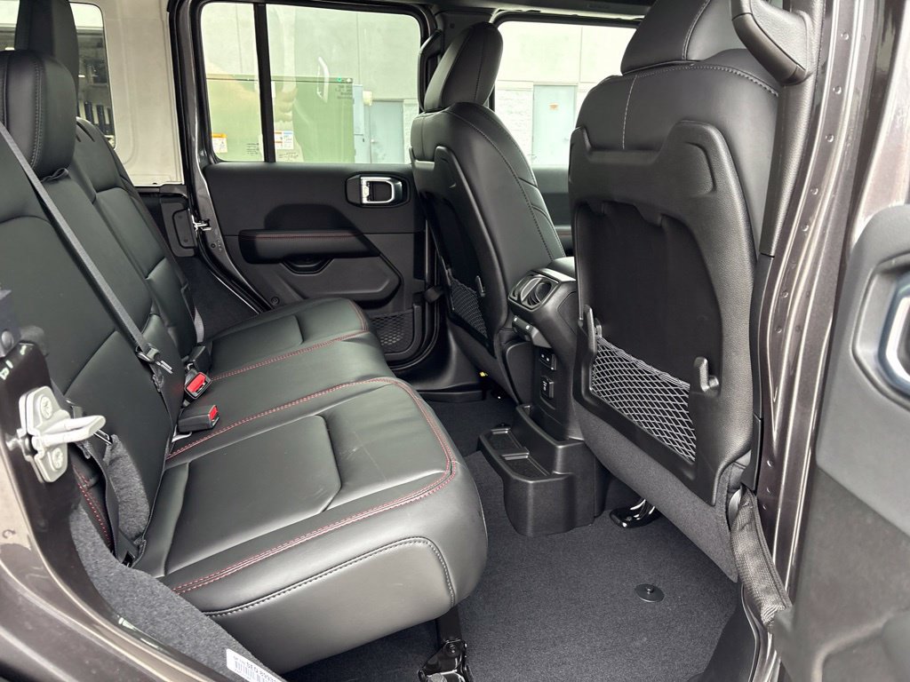 New 2027 Jeep Wrangler Unlimited Rubicon AWD/4WD image 23