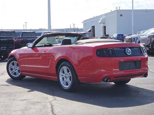 Used 2014 Ford Mustang Convertible RWD image 14