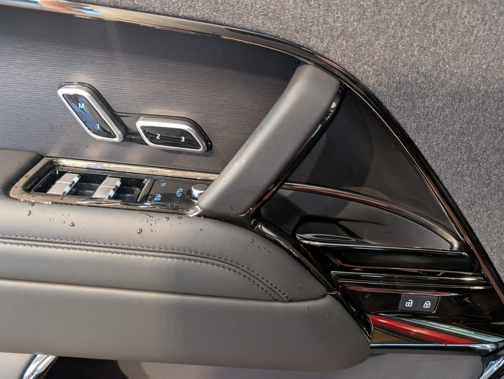 New 2026 Land Rover Range Rover Sport Dynamic SE image 9