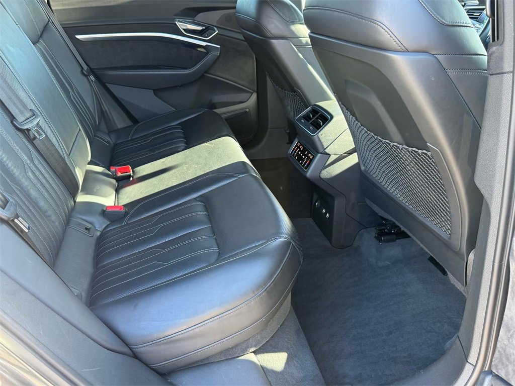 Used 2019 Audi e-tron Prestige w/ Prestige Package image 20