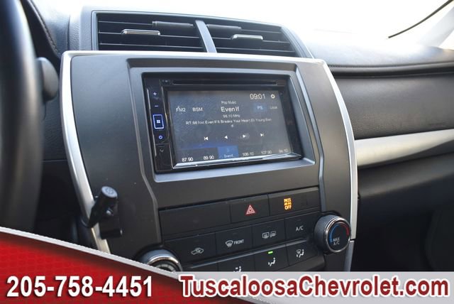 Used 2016 Toyota Camry SE image 31