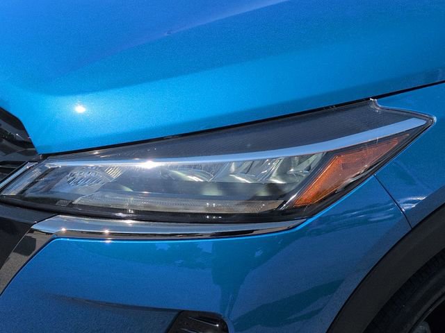 Used 2023 Nissan Kicks SR image 5