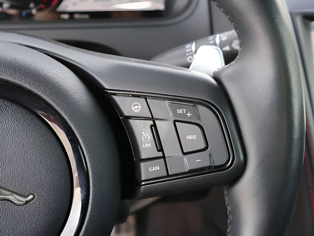 Used 2023 Jaguar F-TYPE R-Dynamic AWD/4WD image 30