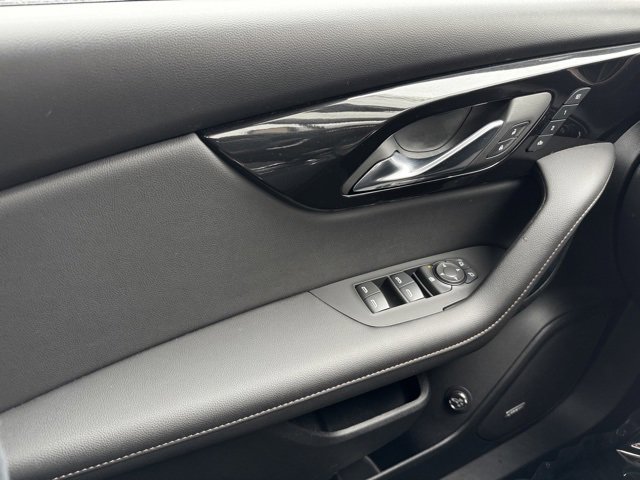 Used 2025 Chevrolet Blazer Premier w/ Driver Confidence II Package image 30