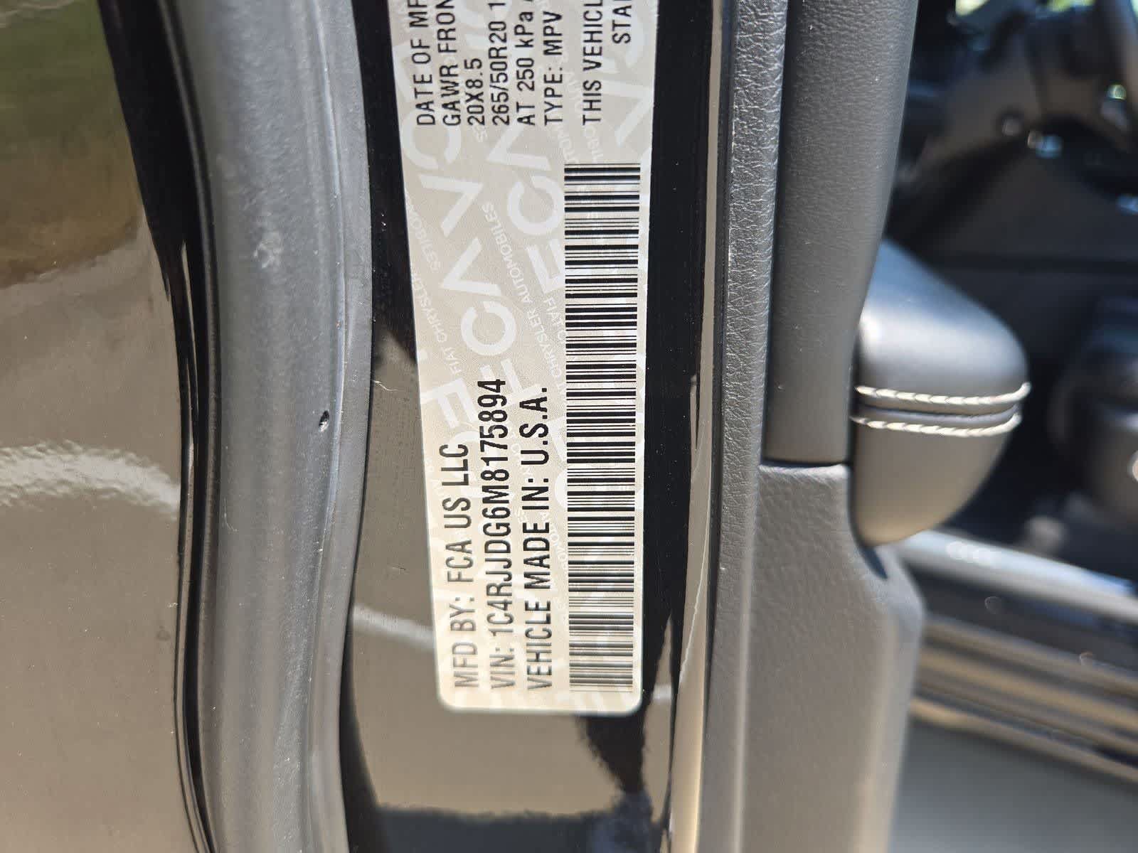 Used 2021 Jeep Grand Cherokee L Overland w/ Luxury Tech Group IV RWD image 36