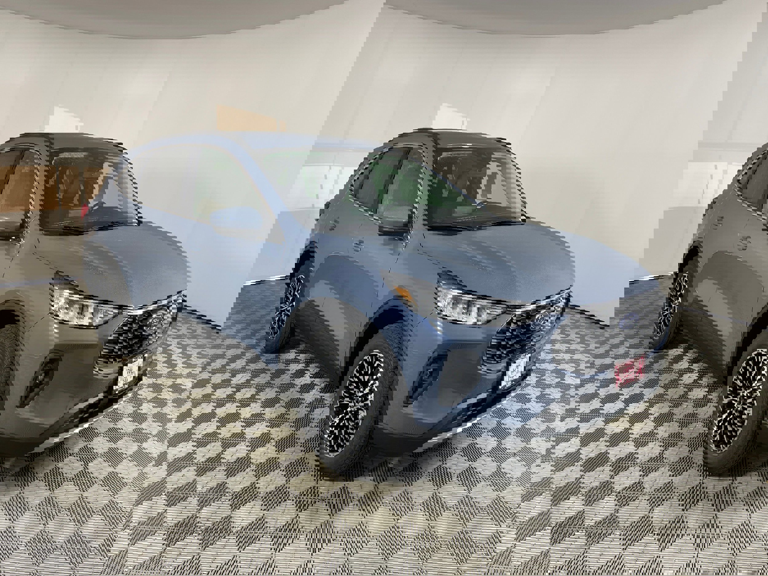 New 2025 Ford Escape SE w/ Class II Trailer Tow Package image 22