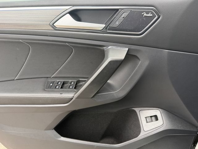 Used 2023 Volkswagen Tiguan SEL R-Line AWD/4WD image 29