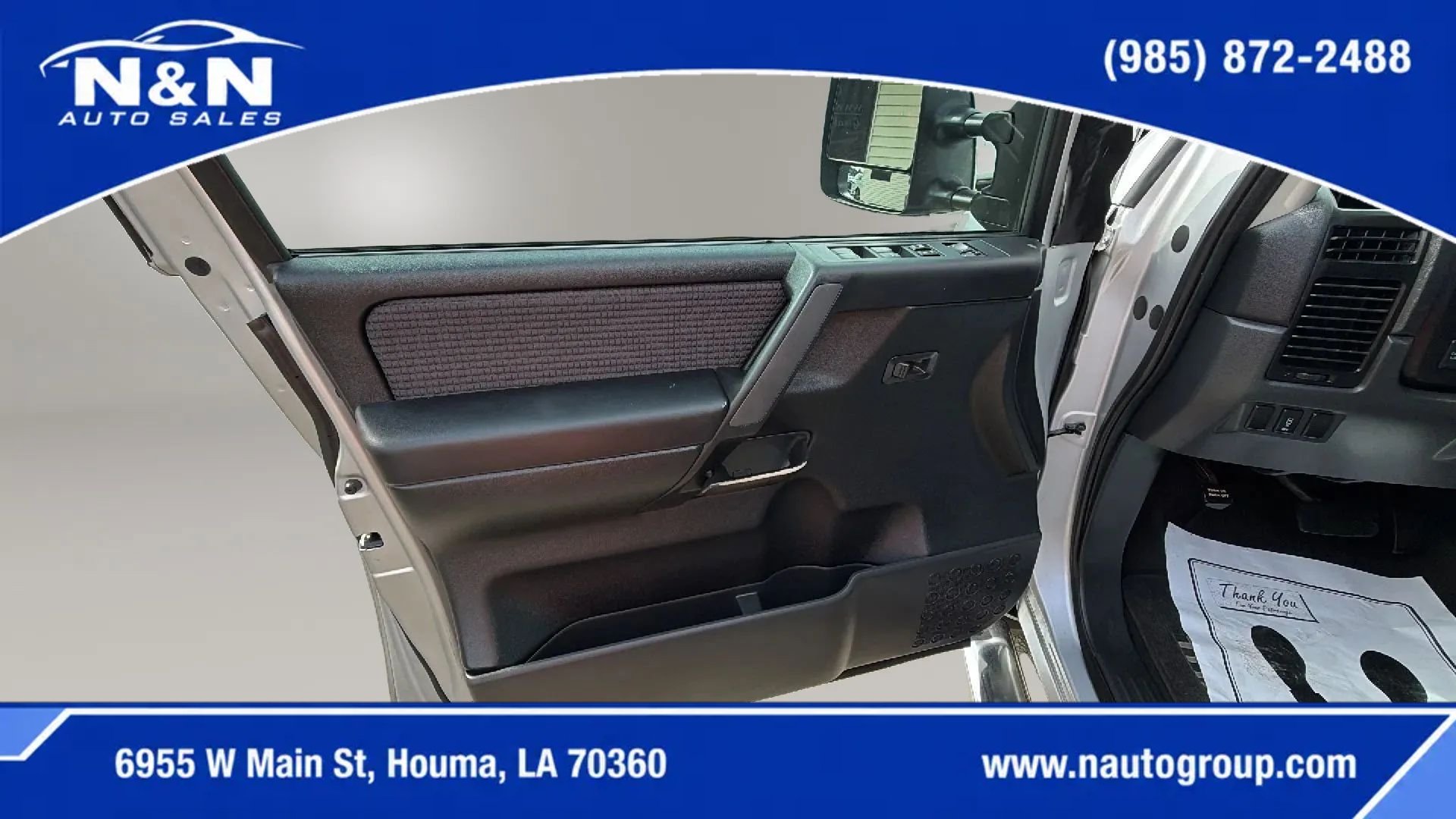 Used 2012 Nissan Titan SV w/ SV Value Truck Pkg AWD/4WD image 16