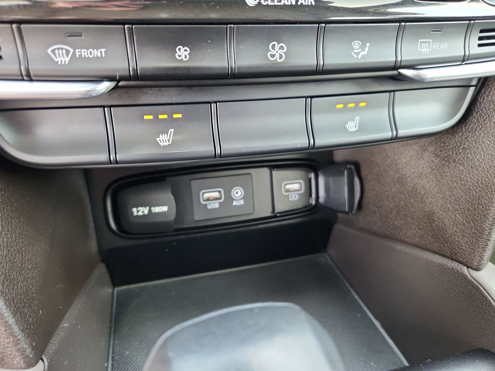 Used 2019 Hyundai Santa Fe Limited image 22