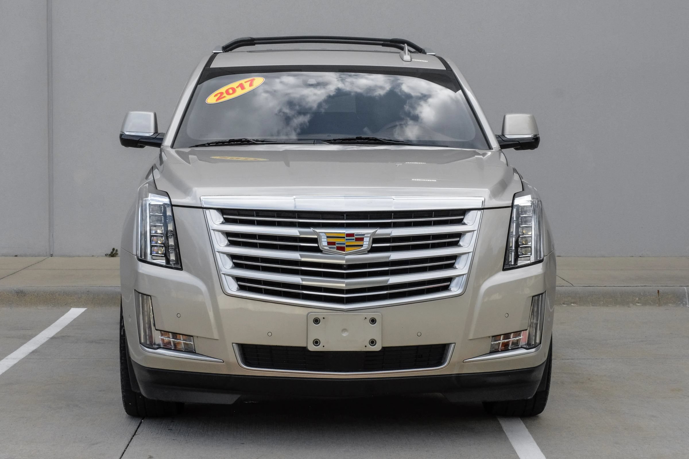 Used 2017 Cadillac Escalade ESV Platinum AWD/4WD image 14