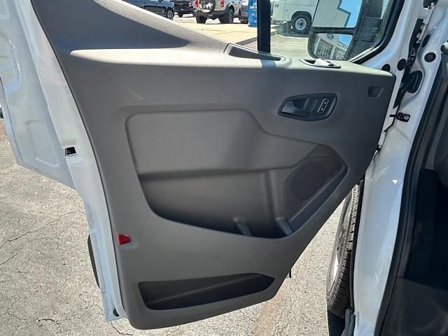 New 2025 Ford Transit 150 Low Roof image 27