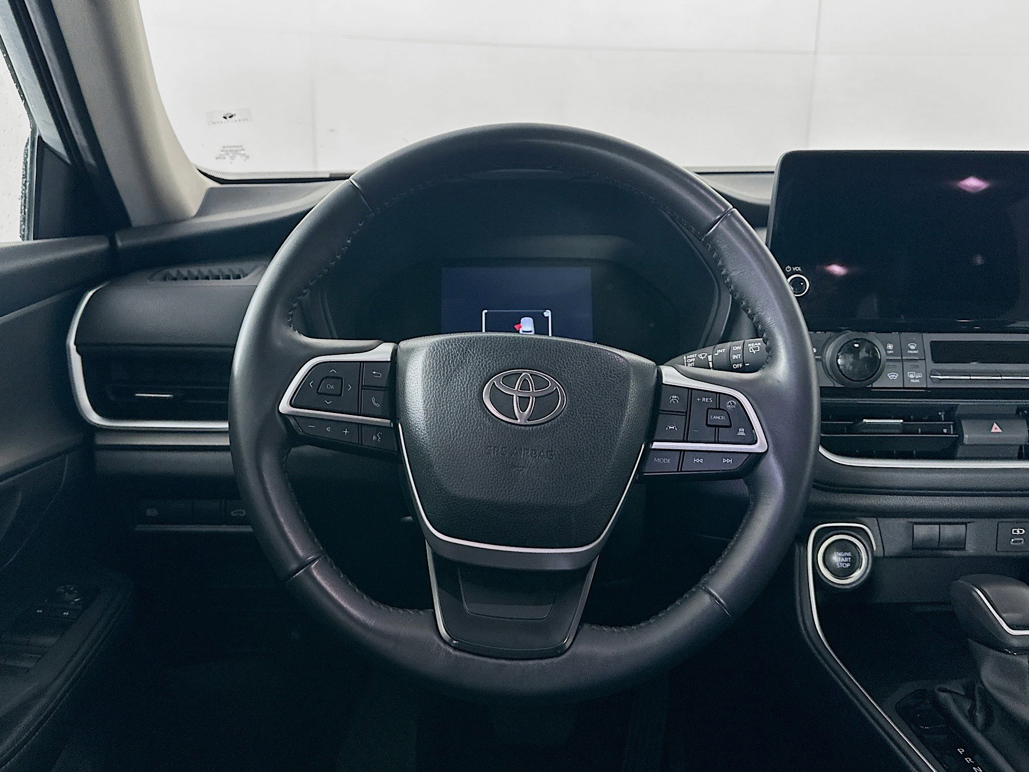 Used 2025 Toyota Grand Highlander FWD image 18