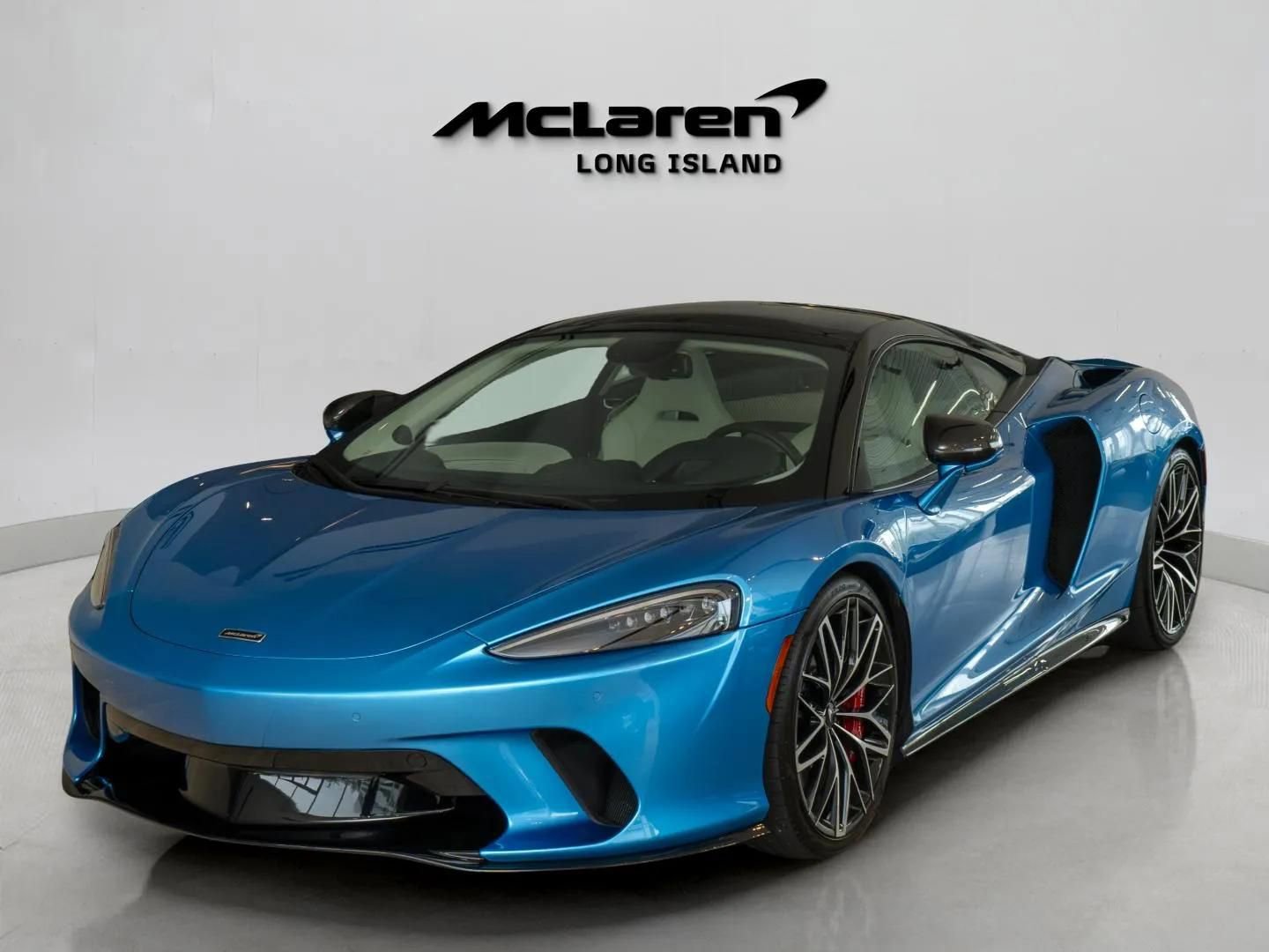 Used 2023 McLaren GT RWD image 35