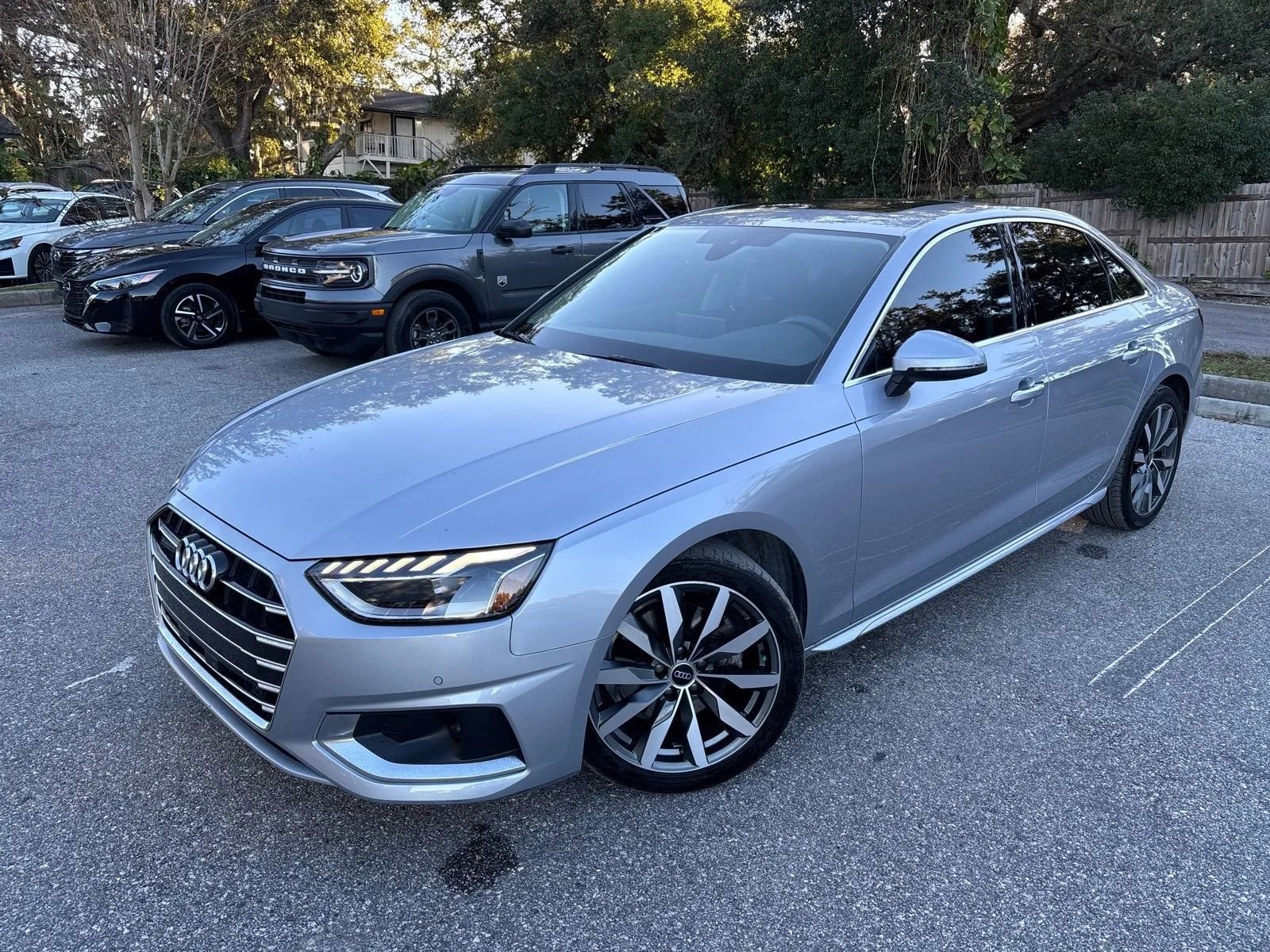 Used 2023 Audi A4 2.0T Premium w/ Convenience Package image 2