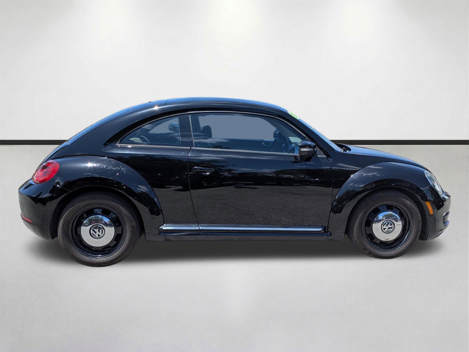 Used 2015 Volkswagen Beetle 1.8T image 3