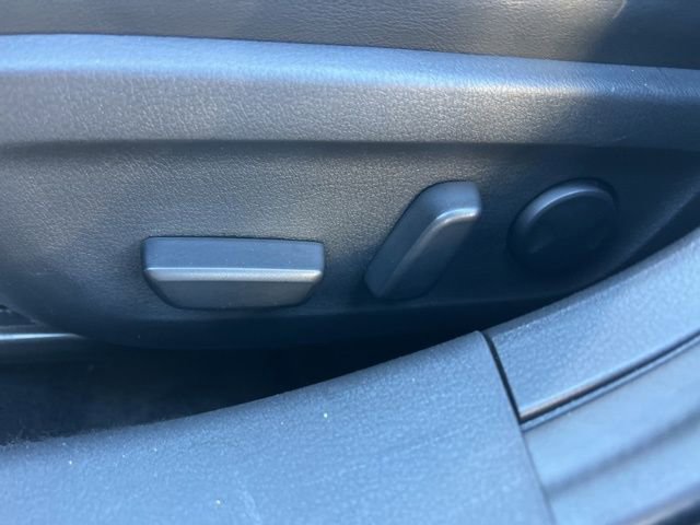 Used 2024 MAZDA MAZDA3 s image 29