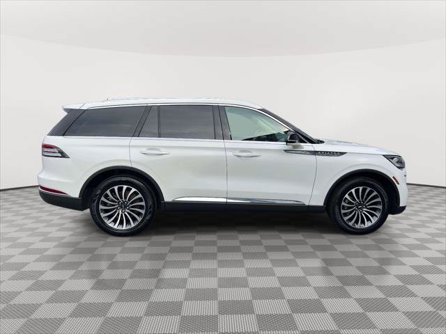 Used 2023 Lincoln Aviator AWD w/ Premium Package image 4