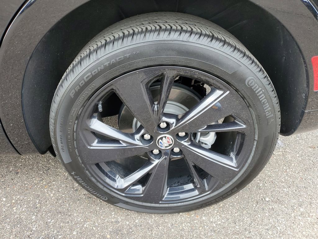 Certified 2023 Buick Envision Essence w/ Sport Touring Package FWD image 33