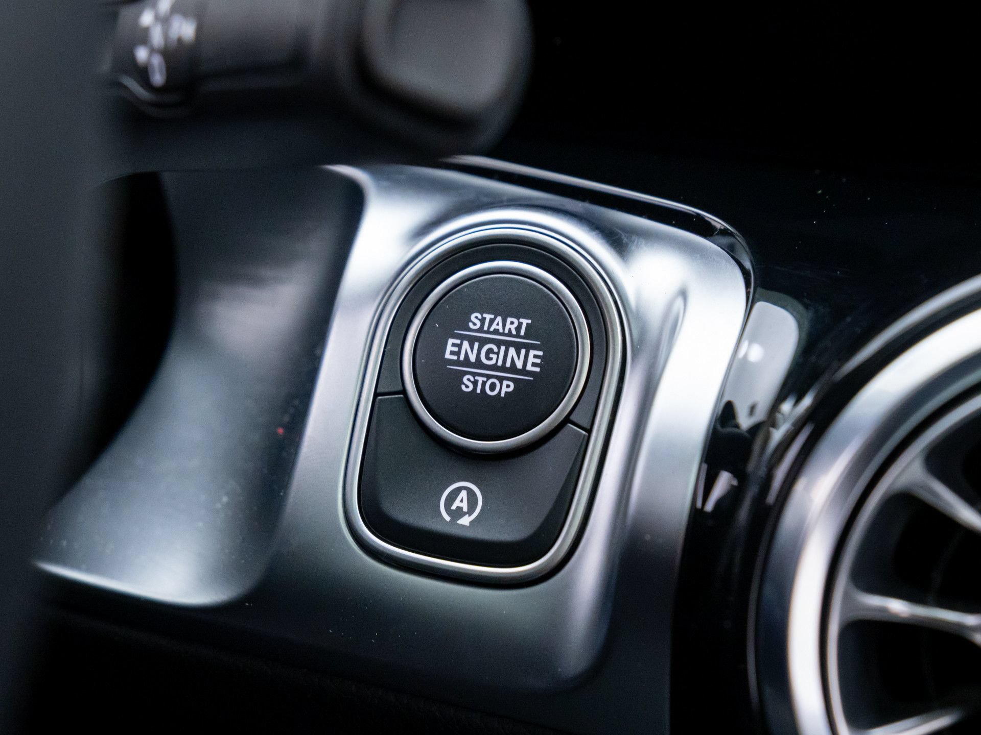 New 2026 Mercedes-Benz GLB 250 4MATIC image 23