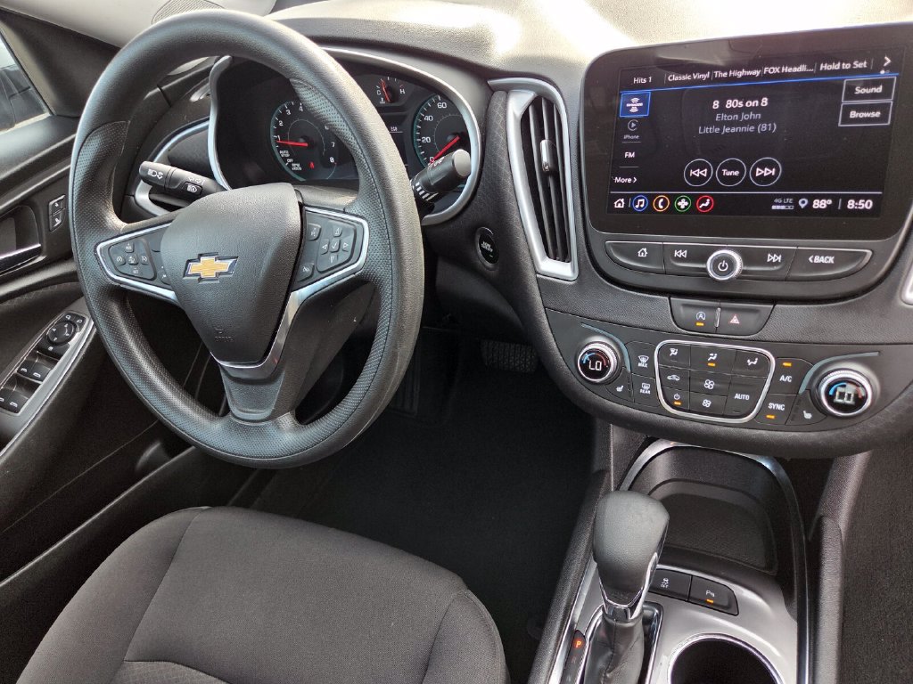 Used 2025 Chevrolet Malibu LT FWD image 29